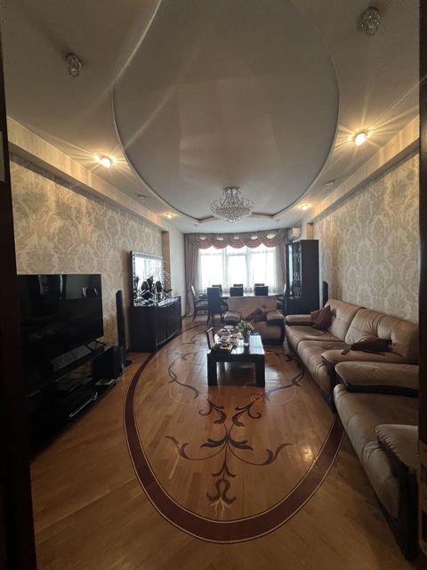 Satılır 4 otaqlı yeni tikili 128 m² — Bakı