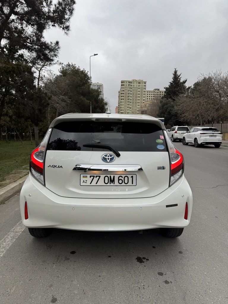Toyota Aqua, 1.5 L, 0.87 kWh, 2019 il, 83 000 km 77-OM-601 — Avtomobillər, Bakı (6)