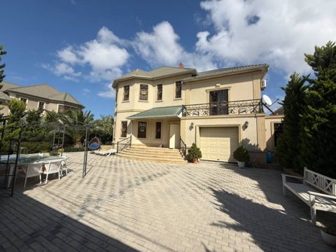 Satılır 6 otaqlı həyət evi/bağ evi 450 m² — Bakı