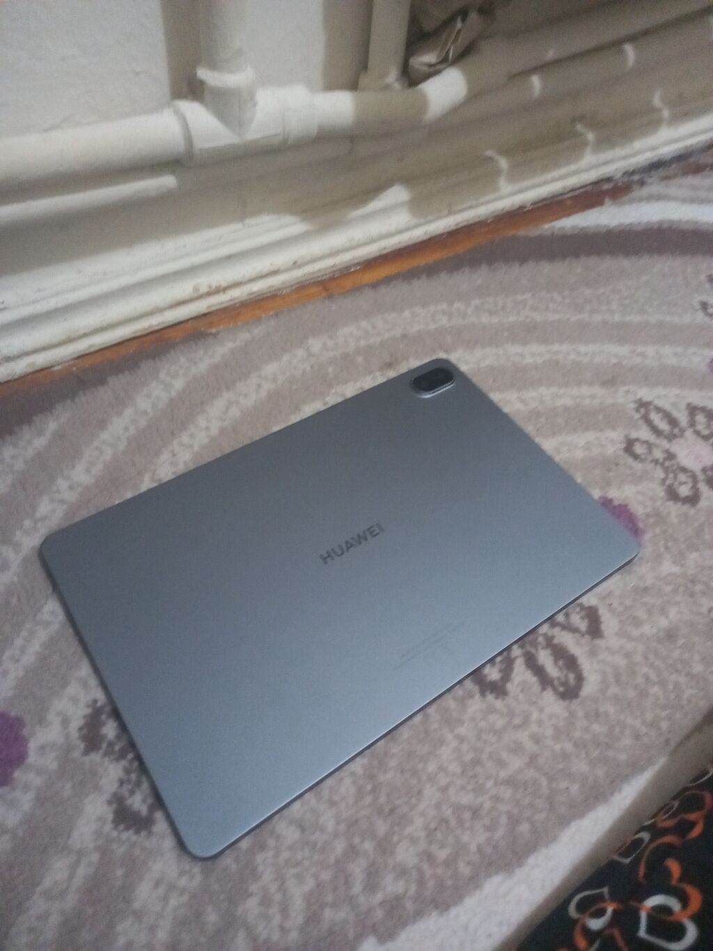 Tablet satlır 4 aydır alınıb kontaktomdan barter var moto ile men — Digər planşetlər, Bakı (2)