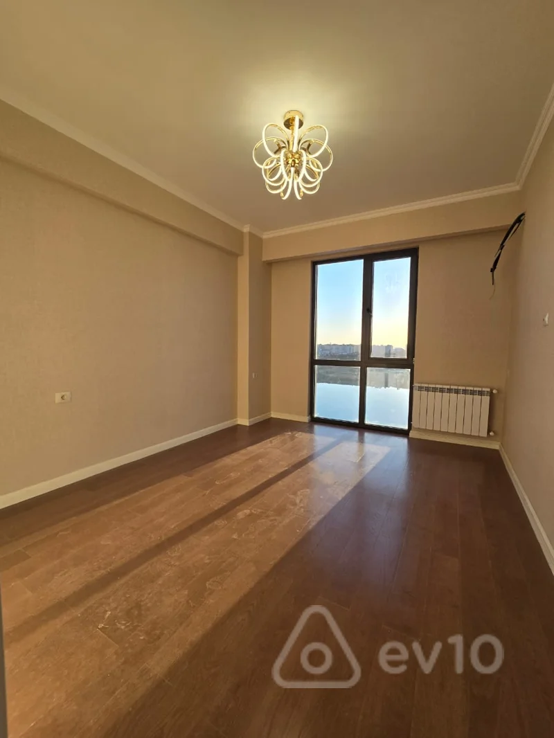 3 otaqlı mənzil, 85 m², Müstıqillik küç — Mənzil, Bakı (7)