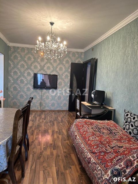 Köhnə tikili Satılır Binəqədi r., 9-cu mikrorayon q., 2 otaq, 65 m² — Bakı