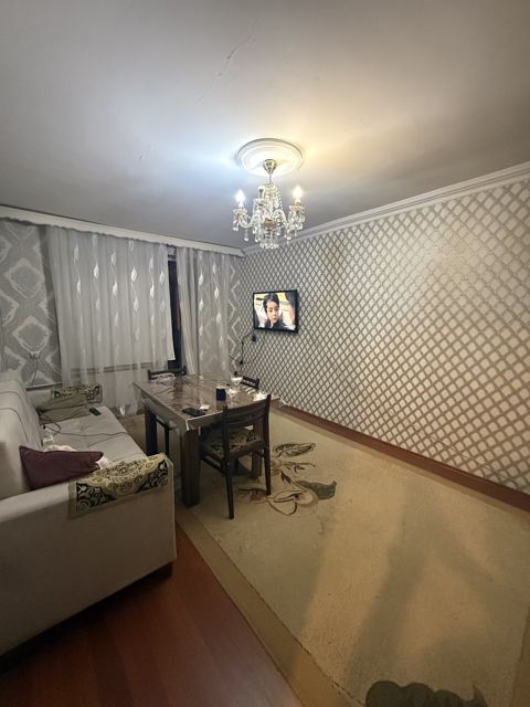Satılır 3 otaqlı köhnə tikili 75 m² — Bakı