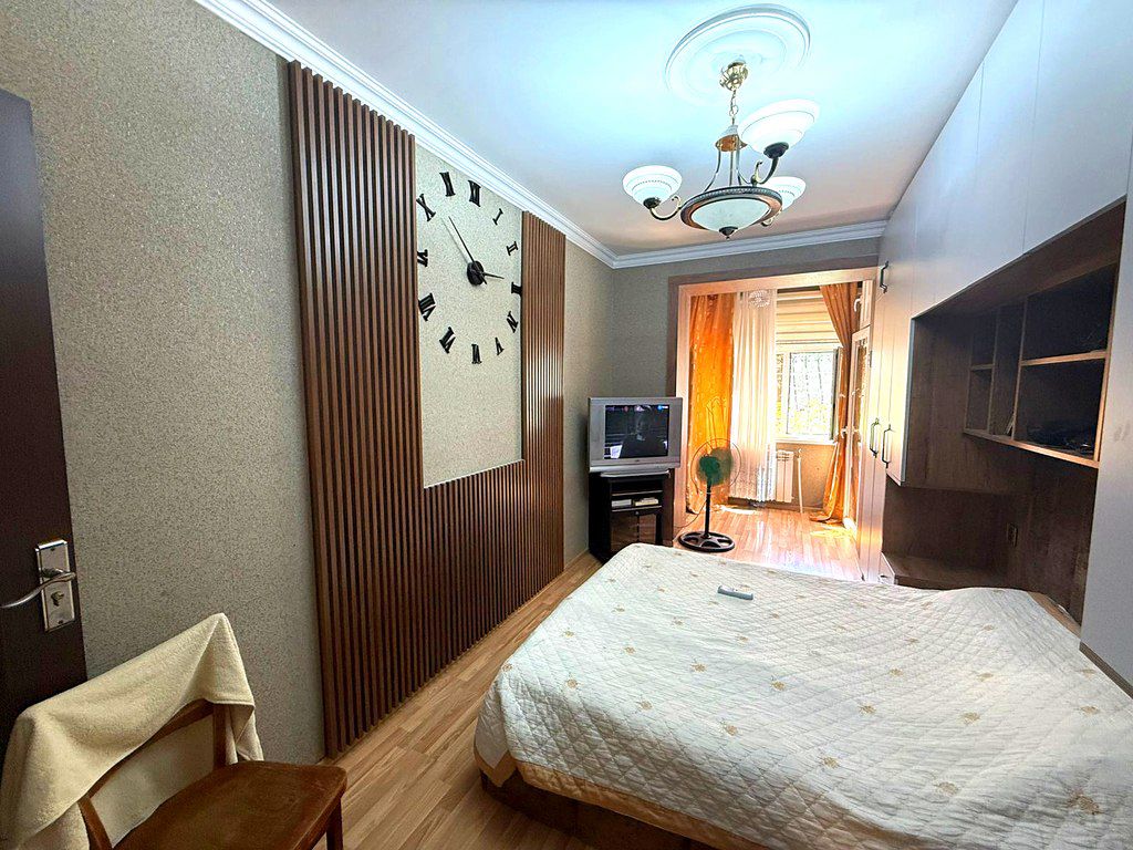 Satılır 5 otaqlı köhnə tikili 120 m² — Mənzil, Bakı (9)