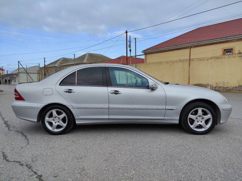 Mercedes C 240, 2.6 L, 2001 il, 410 128 km 77-NC-948 — Avtomobillər, Bakı (3)