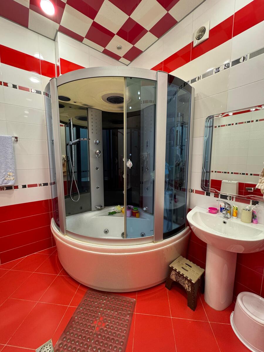 Satılır 6 otaqlı yeni tikili 360 m² — Mənzil, Bakı (12)