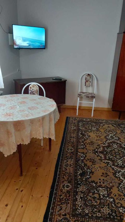 İcarəyə verilir 1 otaqlı köhnə tikili 30 m² — Bakı