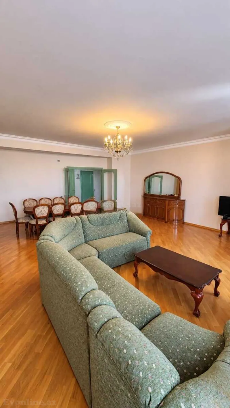 Satılır 4 otaqlı Mənzil Yeni tikili 190 m² Bakı, Nərimanov r — Mənzil, Bakı (2)