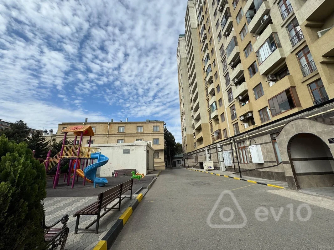 3 otaqlı mənzil, 80 m², S.Axundov pros 23 — Bakı