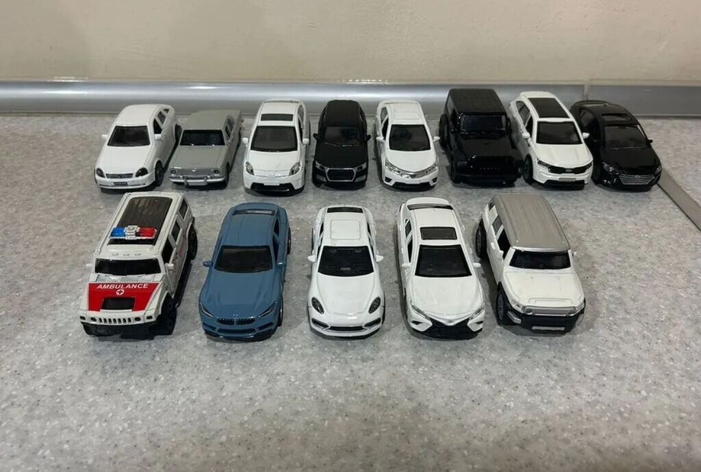 Kolleksiya üçün oyuncaq metal maşınlar dəsti - Brendlər və seriyalar — Oyuncaq nəqliyyatı, Bakı (4)