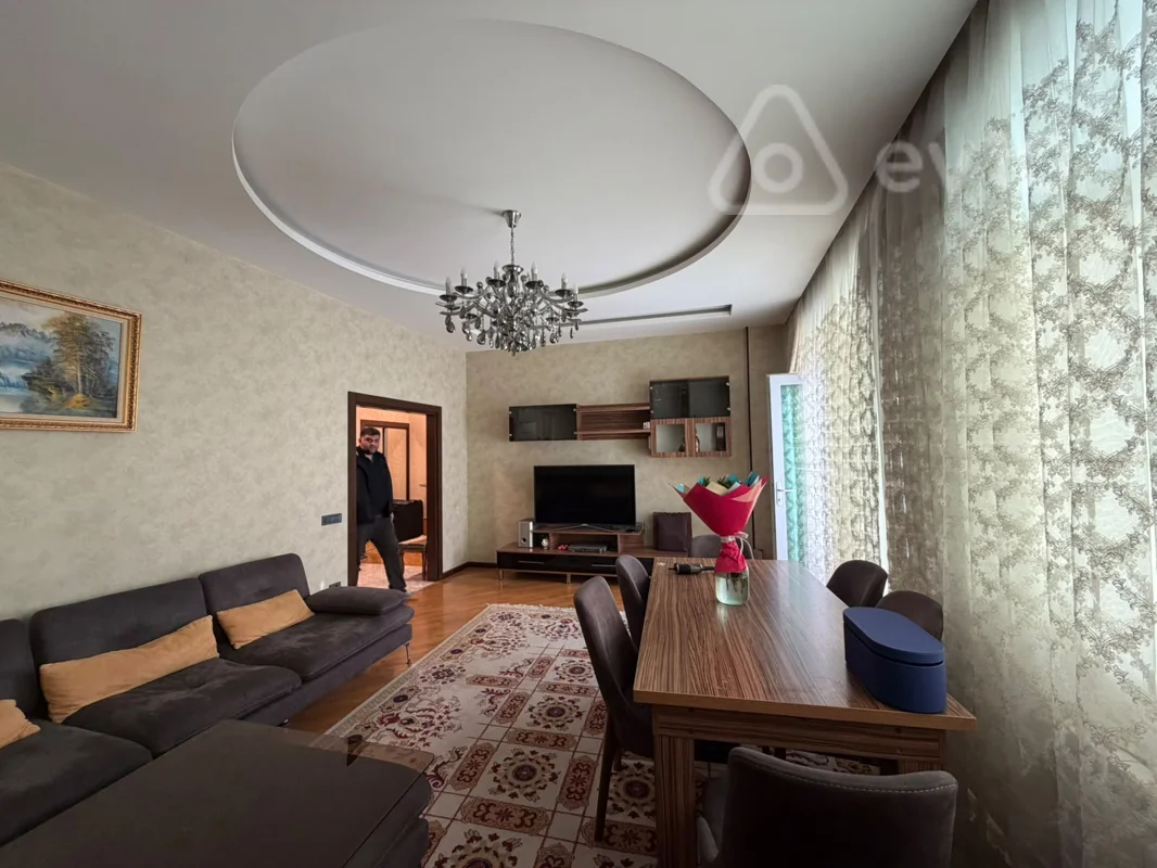 3 otaqlı mənzil, 80 m², statistika dairesi — kirayə — Bakı