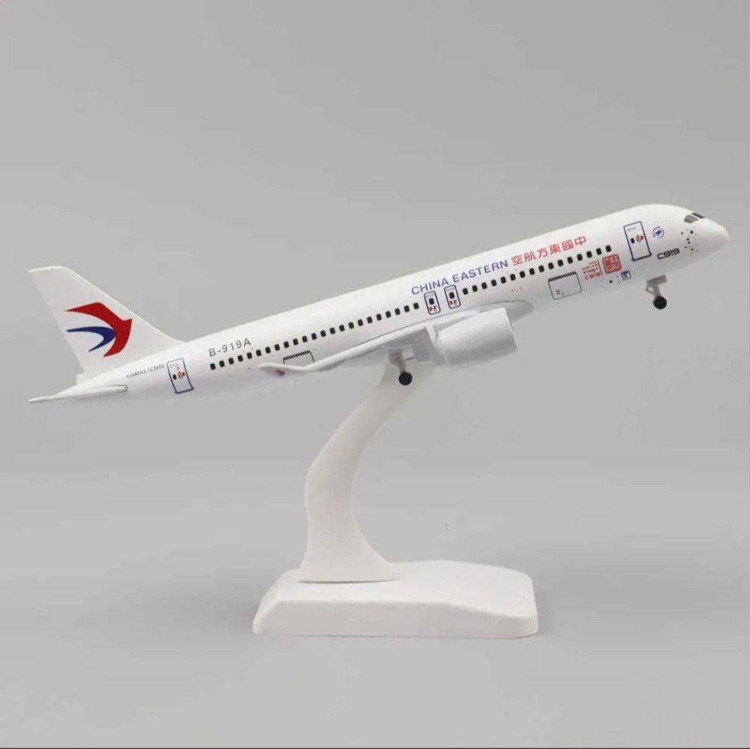 Maket orta təyyarə modeli Aircraft Chına Eastern Airbus A320, 19x17.5x9 sm — Mallar, Bakı