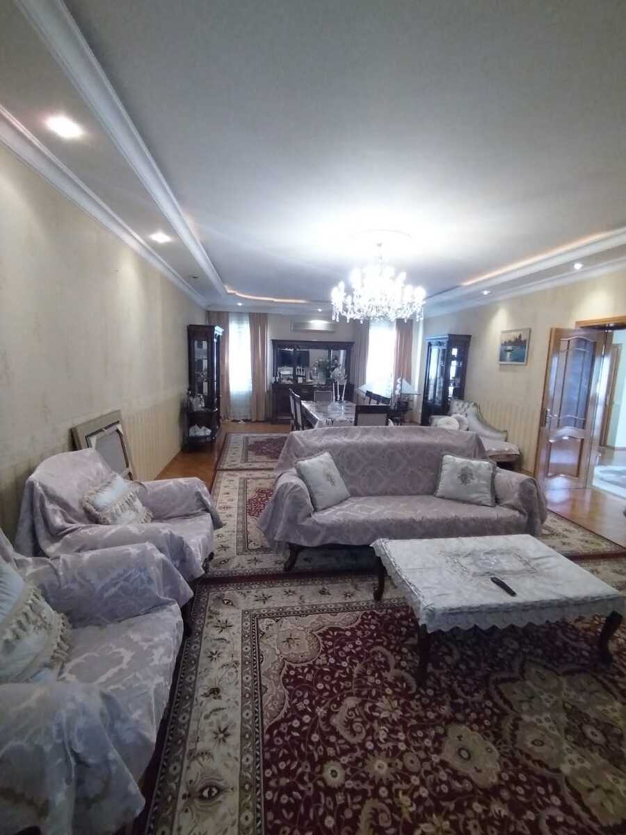 Satılır 10 otaqlı həyət evi/bağ evi 650 m² — Ev, villa, Bakı (10)