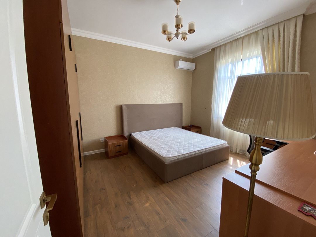 Satılır 5 otaqlı həyət evi/bağ evi 190 m² — Ev, villa, Bakı (9)