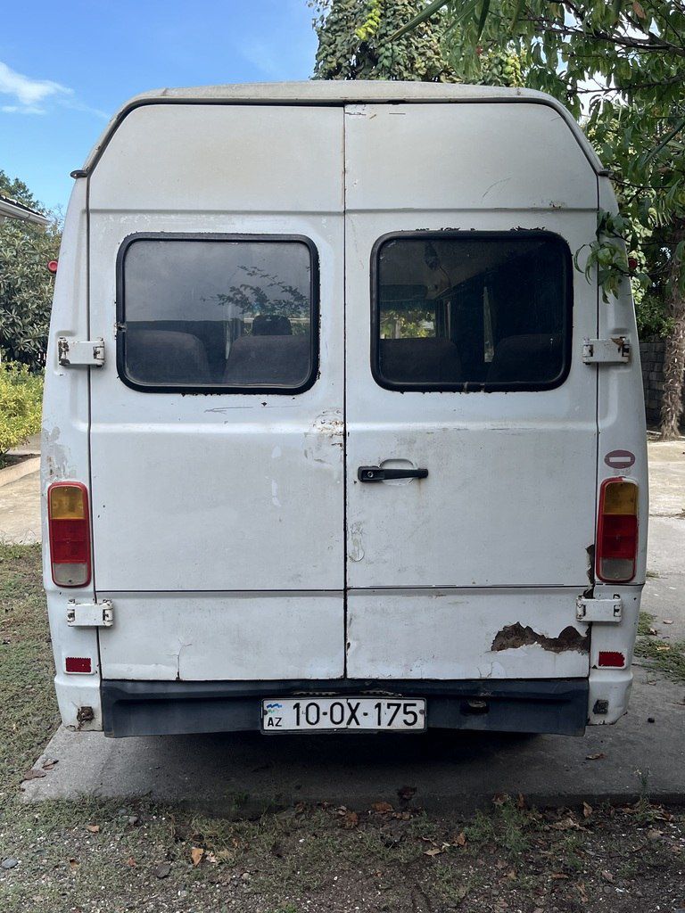 Mercedes 208 D, 2.4 L, 1993 il, 500 000 km 10-OX-175 — Avtomobillər, Lənkəran (4)