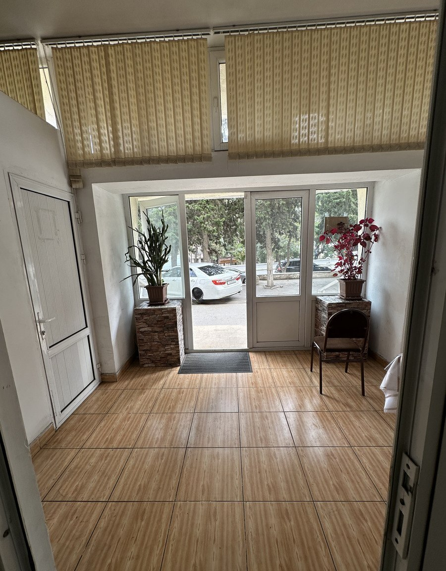 663 m² Orta təmirli obyekt satılır — Əmlak, Bakı (7)