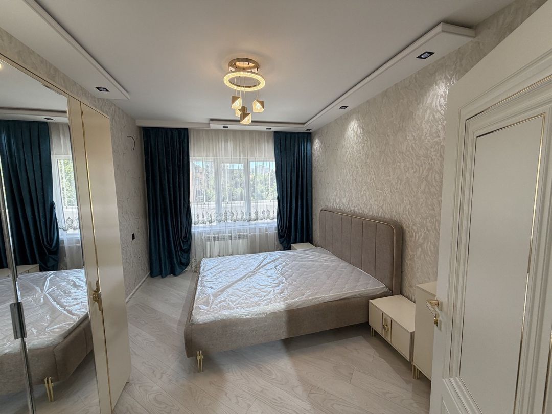 Satılır 4 otaqlı köhnə tikili 110 m² — Mənzil, Bakı (7)