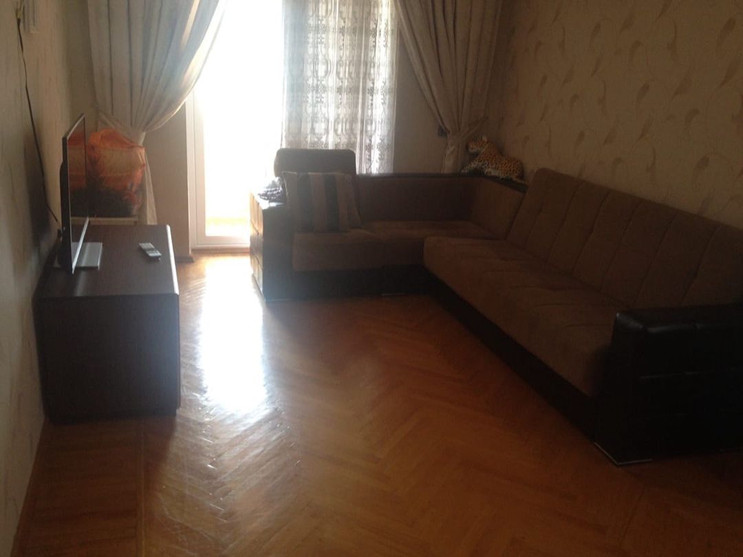 Satılır 2 otaqlı köhnə tikili 65 m² — Mənzil, Bakı (5)
