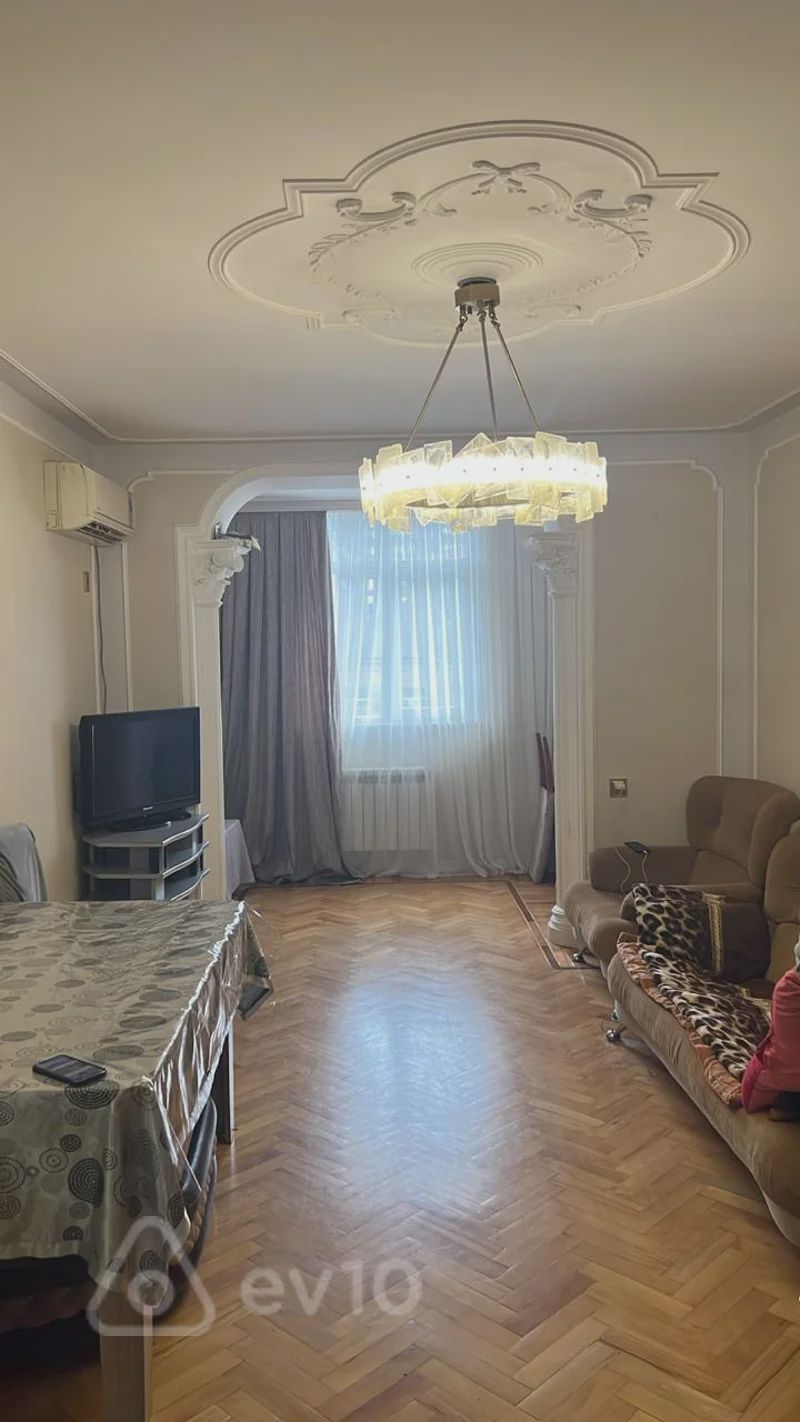 2 otaqlı mənzil, 60 m², Elif Haciyev kucesi — kirayə — Баку