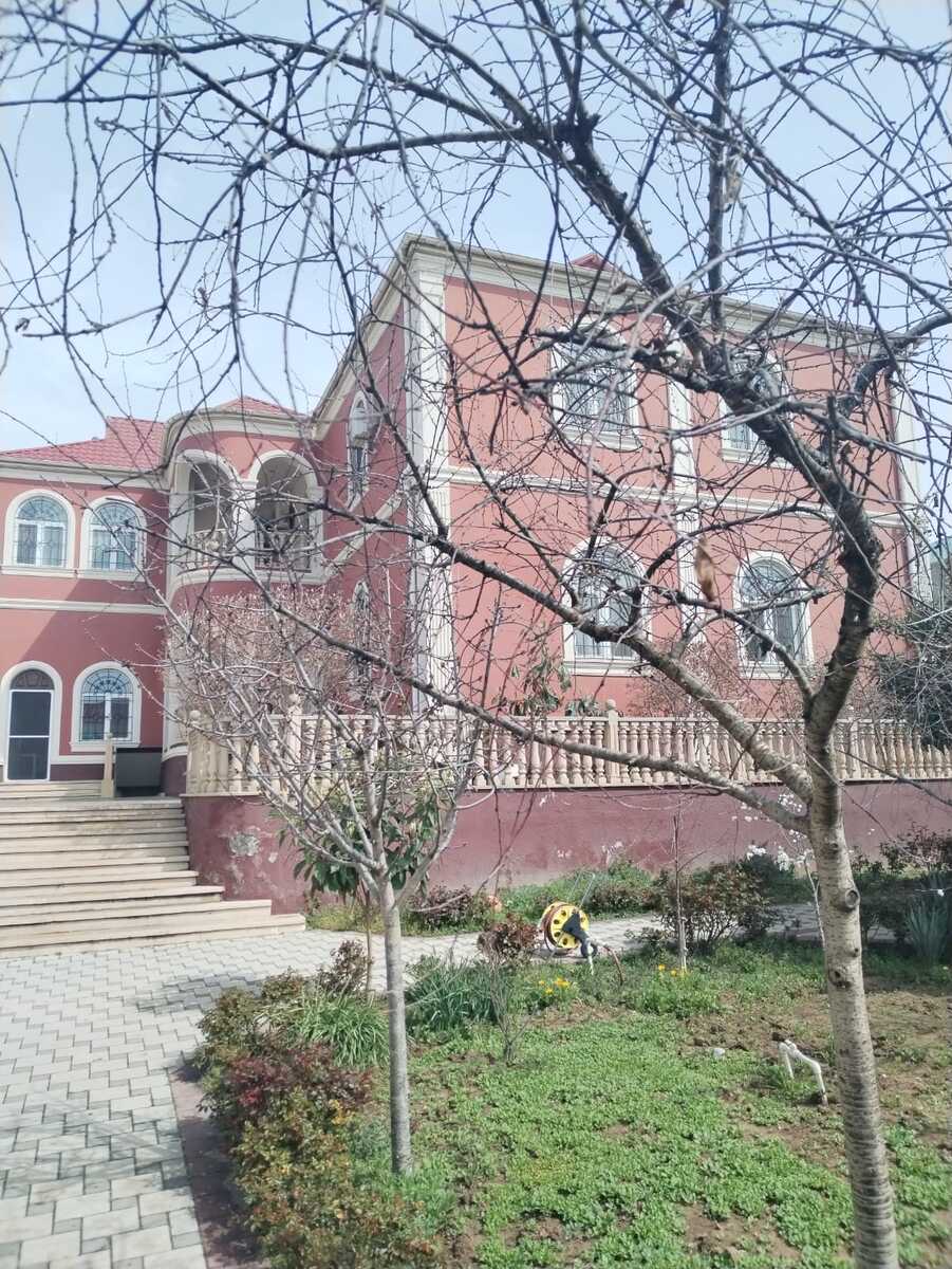 Satılır 10 otaqlı həyət evi/bağ evi 650 m² — Ev, villa, Bakı (2)