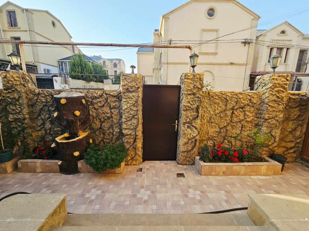 Satılır 4 otaqlı həyət evi/bağ evi 135 m² — Ev, villa, Bakı (2)
