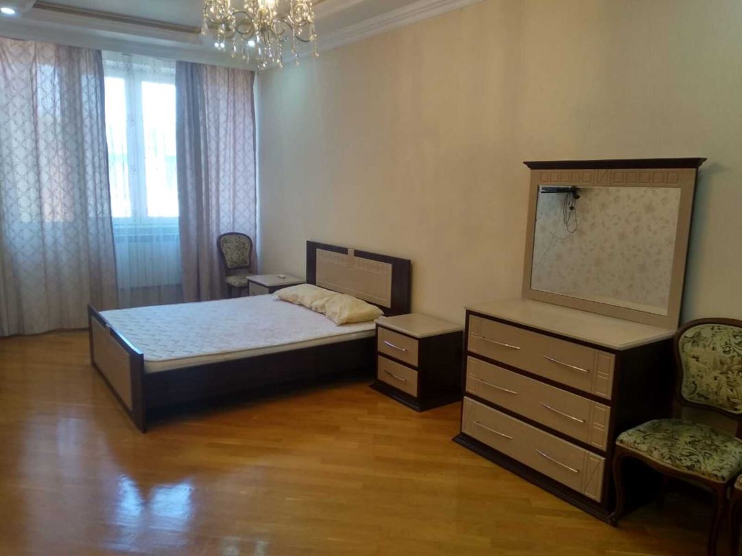 Satılır 4 otaqlı yeni tikili 145 m² — Mənzil, Bakı (7)