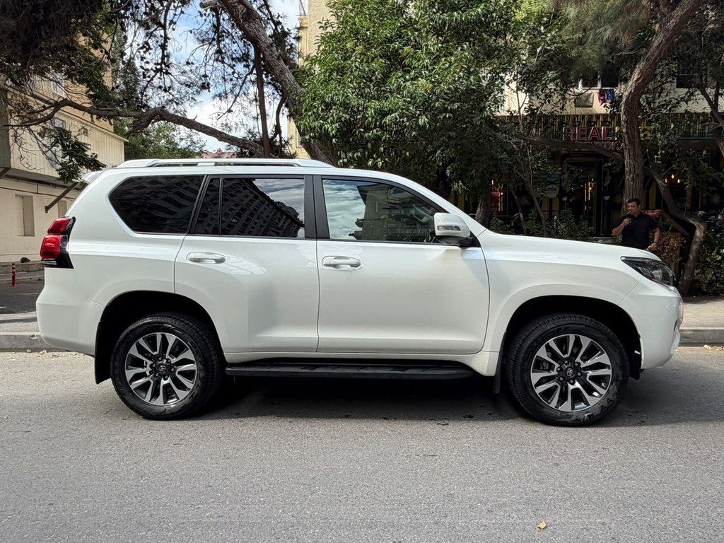 Toyota Land Cruiser Prado, 2.8 L, 2022 il, 97 301 km 99-FA-111 — Avtomobillər, Bakı (3)
