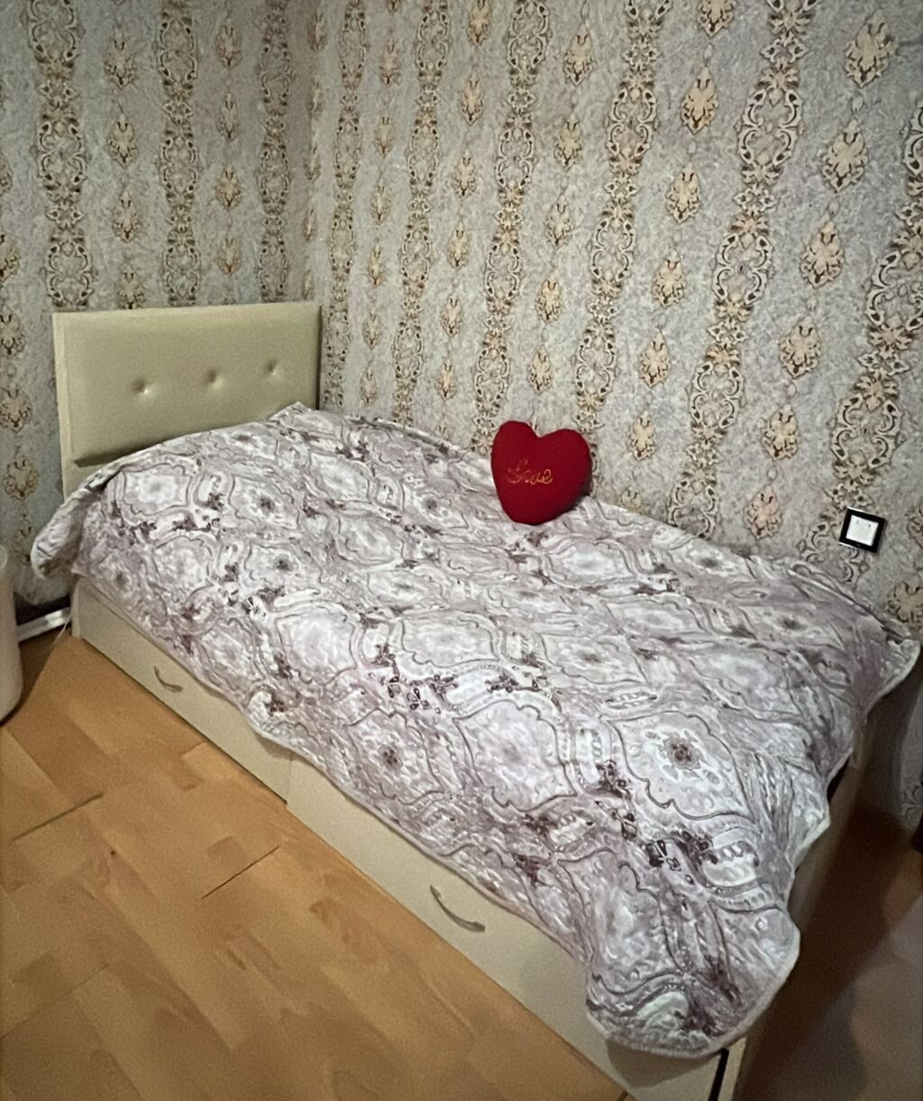 İşlənmiş, Təknəfərlik çarpayı, Bazasız, Matras ilə, Siyirməli, Azərbaycan — Yataqlar, Xırdalan