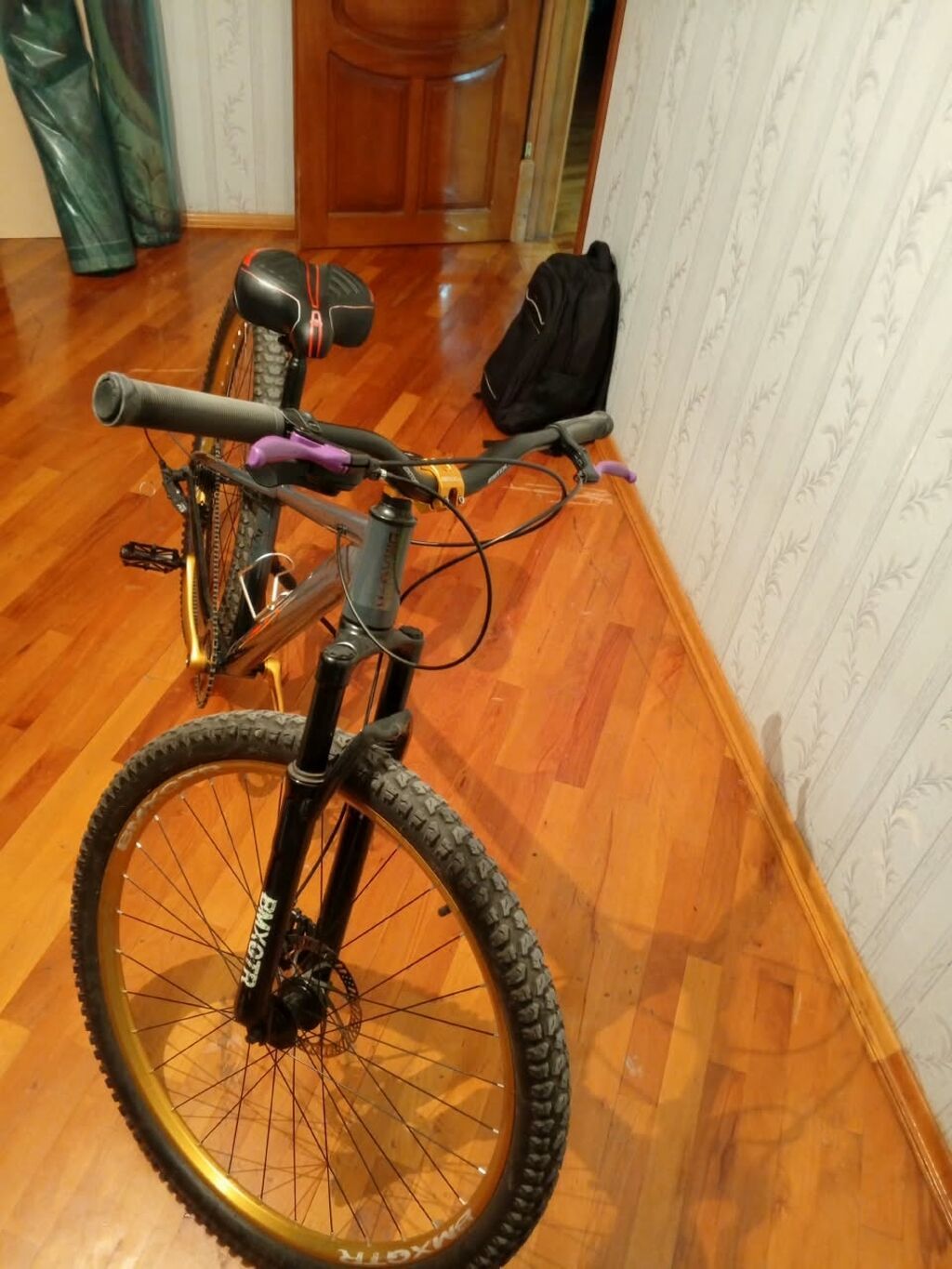 Velosiped 1 ayın velosudu üstüne 30 manatdan çox xerc qoyulub sesli — Dağ velosipedləri, Sumqayıt (3)