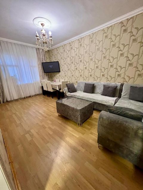 Satılır 3 otaqlı köhnə tikili 60 m² — Bakı