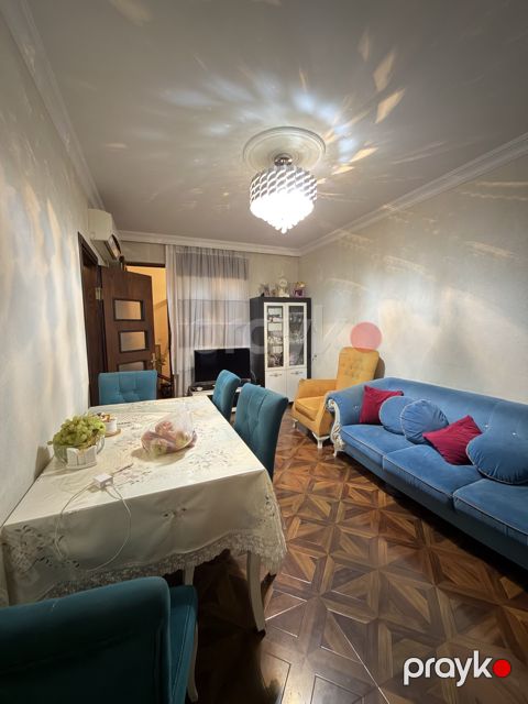 Satılır 3 otaqlı köhnə tikili 80 m² — Bakı