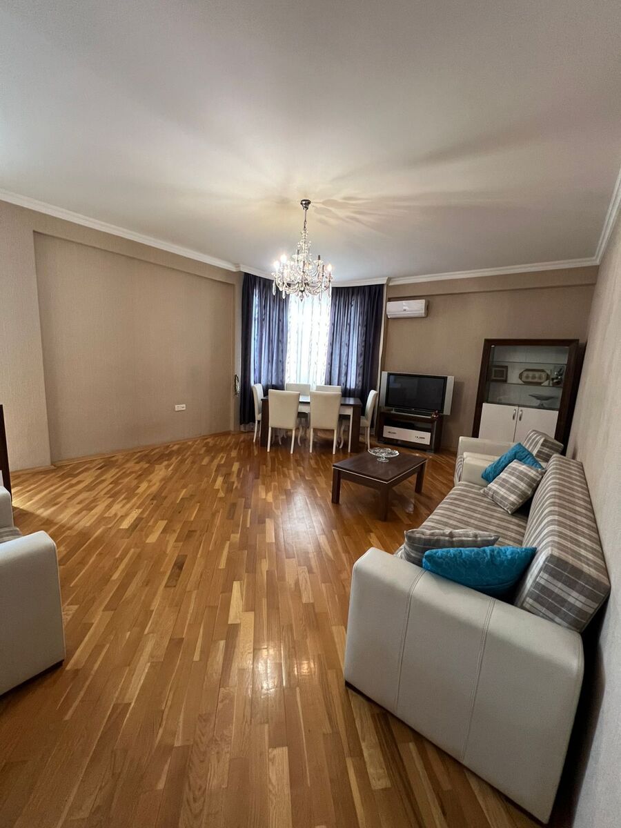 İcarəyə verilir 3 otaqlı yeni tikili 150 m² — Mənzil, Bakı
