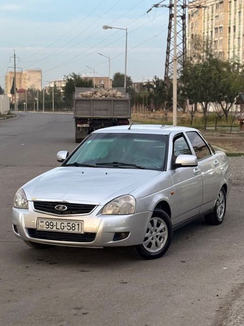 Lada (VAZ) Priora, 1.6 L, 2009 il, 245 220 km — Gəncə