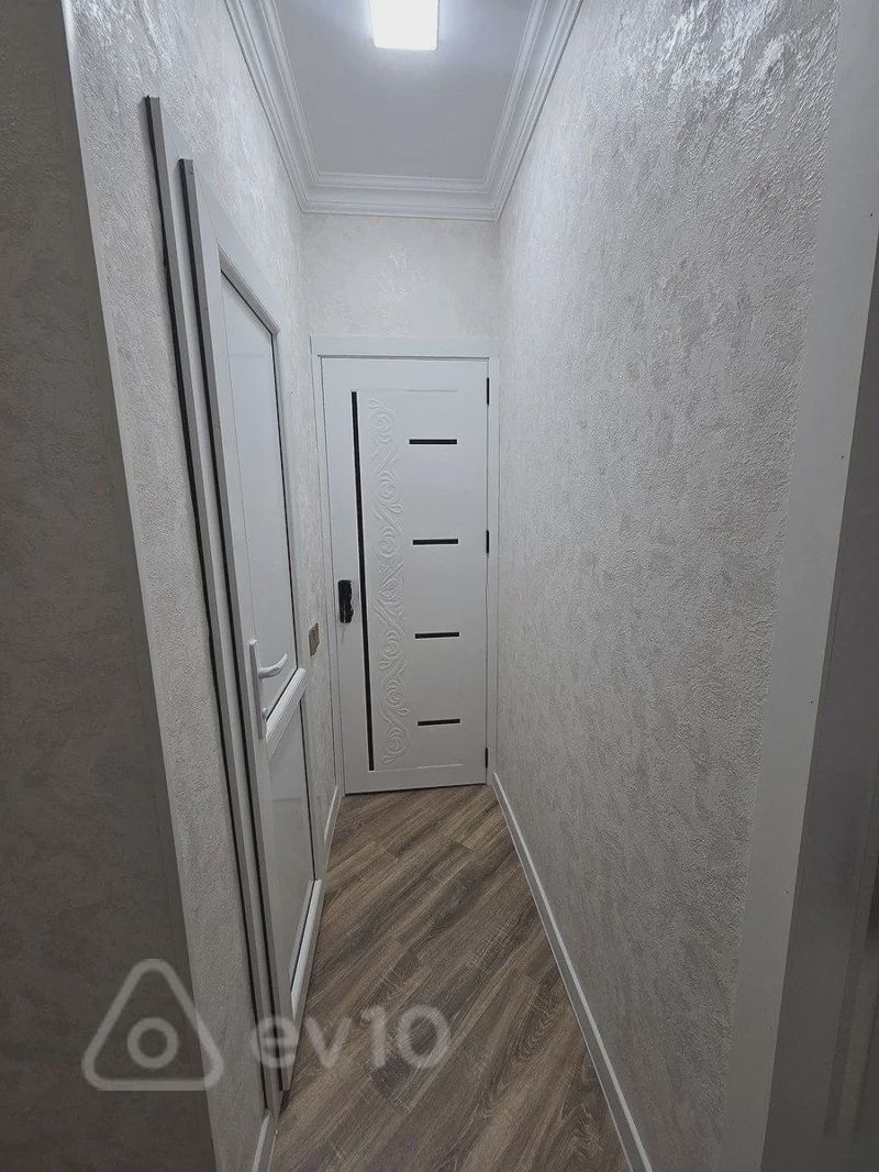 For rent: 2-room apartment (old building), 50 m² — Mənzil, Bakı (7)