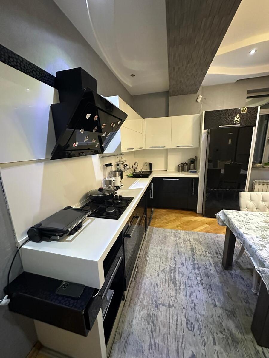 Satılır 4 otaqlı yeni tikili 180 m² — Mənzil, Bakı (12)