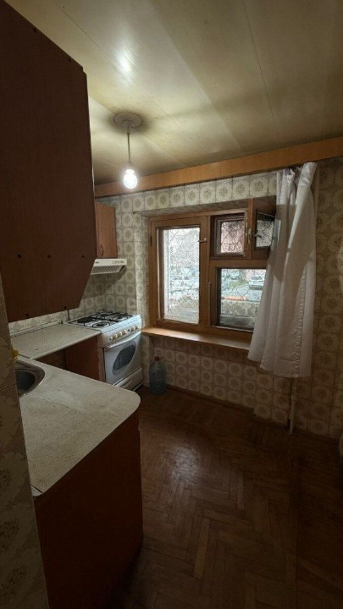 Satılır 2 otaqlı köhnə tikili 60 m² — Mənzil, Bakı (3)