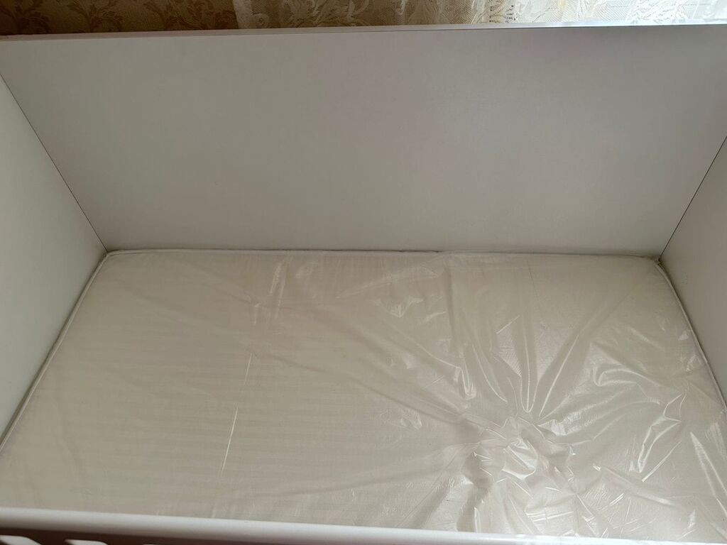 Satılır: Salon mebeli və uşaq beşiyi seti 1) Vizaj masası və güzgü — Salon mebeli, Bakı (3)