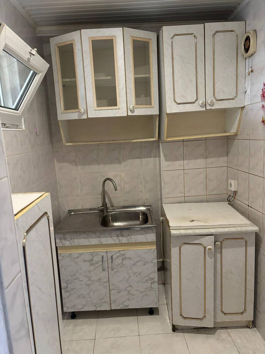 Satılır 2 otaqlı köhnə tikili 45 m² — Mənzil, Bakı (5)