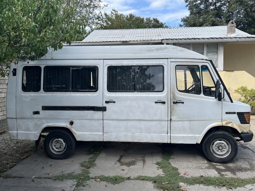 Mercedes 208 D, 2.4 L, 1993 il, 500 000 km 10-OX-175 — Avtomobillər, Lənkəran (3)