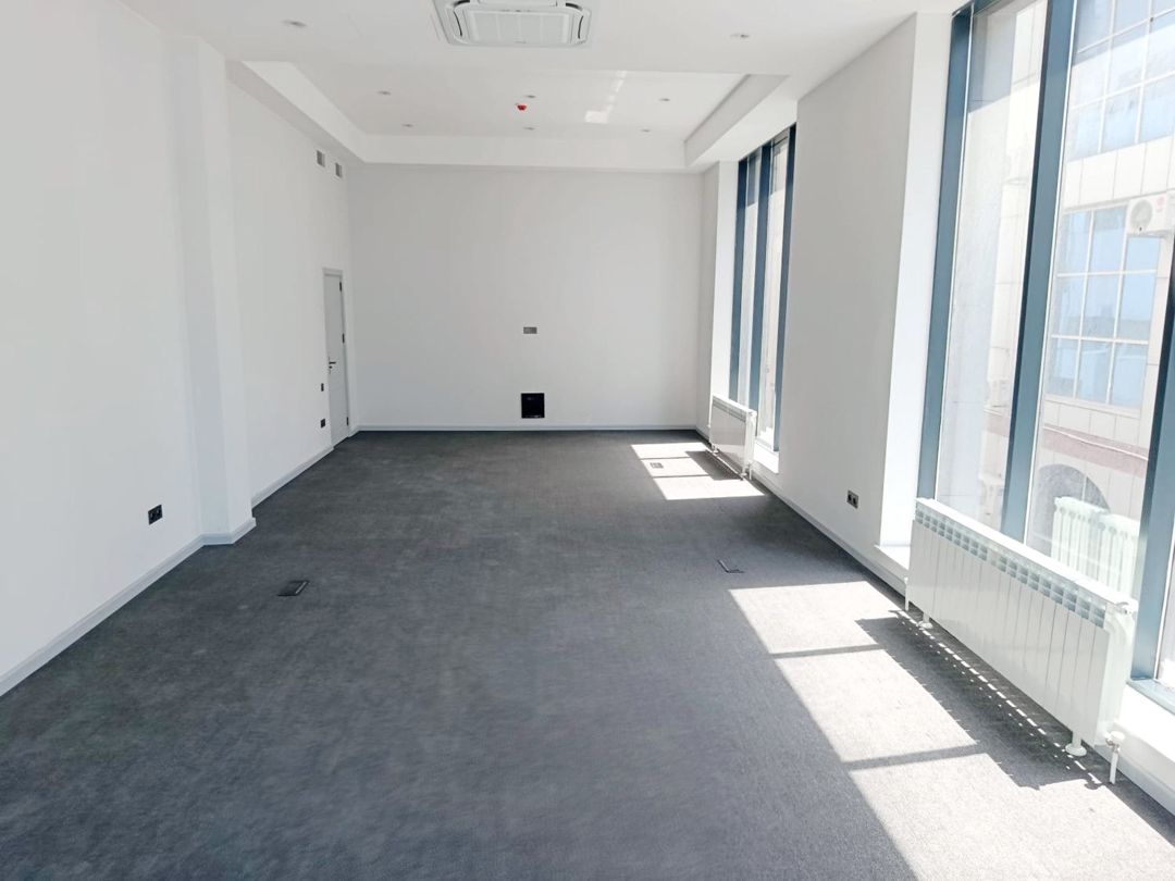 İcarəyə verilir 9 otaqlı ofis 400 m² — Ofis, Bakı
