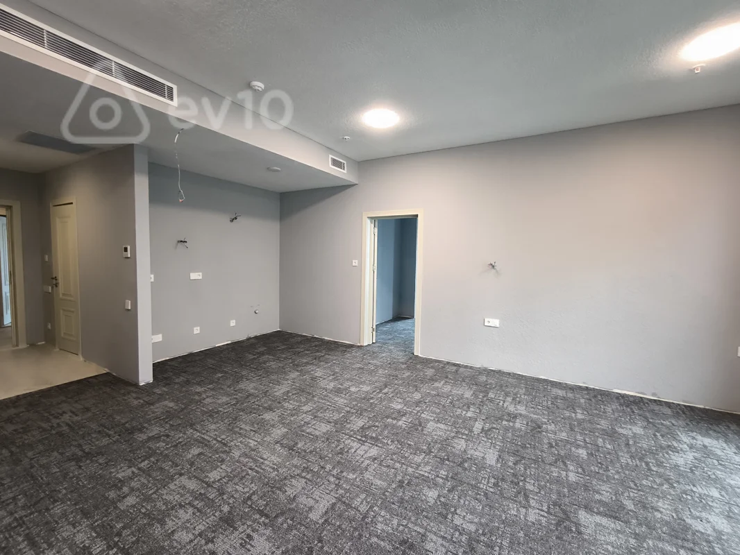 Ofis, 41 m², Xəqani Rüstəmov küçəsi — kirayə — Ofis, Bakı (9)