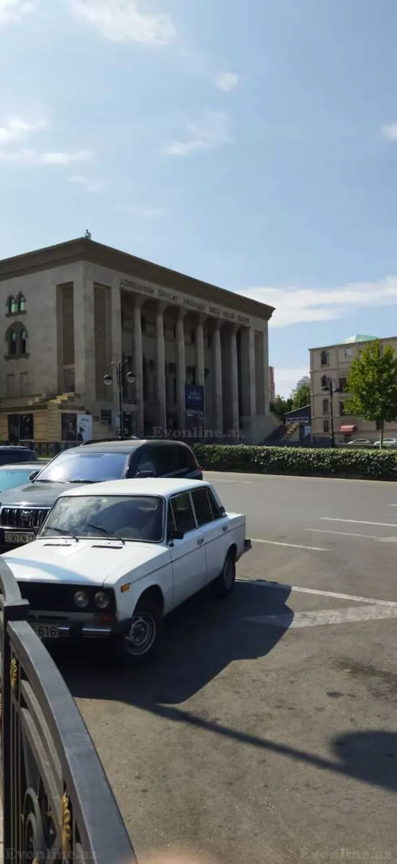 Satılır 3 otaqlı Mənzil Köhnə tikili 75 m² Bakı, Yasamal r — Mənzil, Bakı (2)