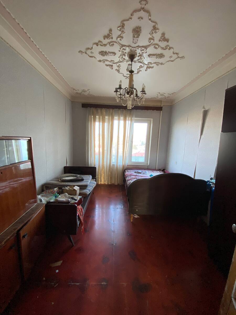 Satılır 4 otaqlı köhnə tikili 95 m² — Mənzil, Bakı (7)