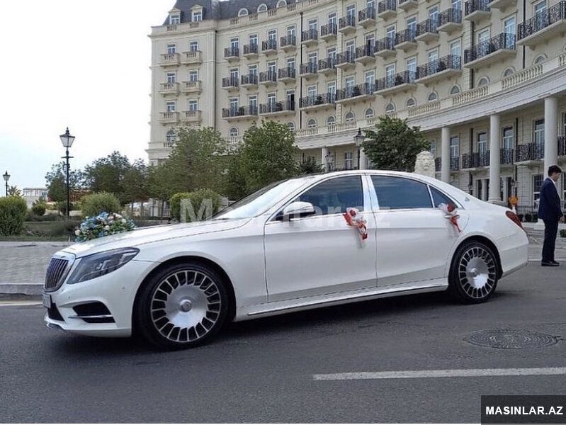 Mercedes Mayback, 2018 il — Minik avtomobili icarəsi, Bakı