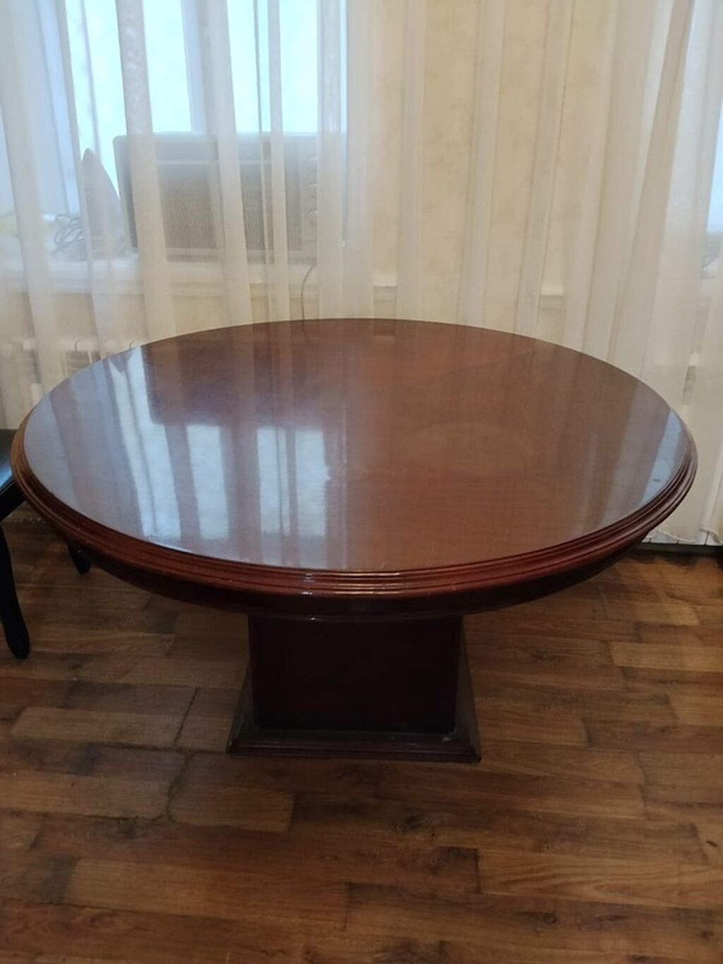 Dairəvi yemək masası - Ölçü: diametri 130 sm - Material — Masalar, Bakı (3)