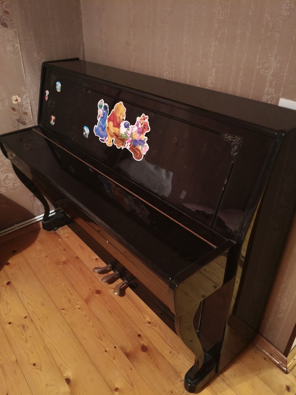 Upright pianino – “Сура-2” modeli - Korpus: parlaq qara rəng, klassik — Pianino və digər klaviş alətləri, Masazır