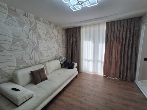 Satılır 2 otaqlı köhnə tikili 55 m² — Bakı