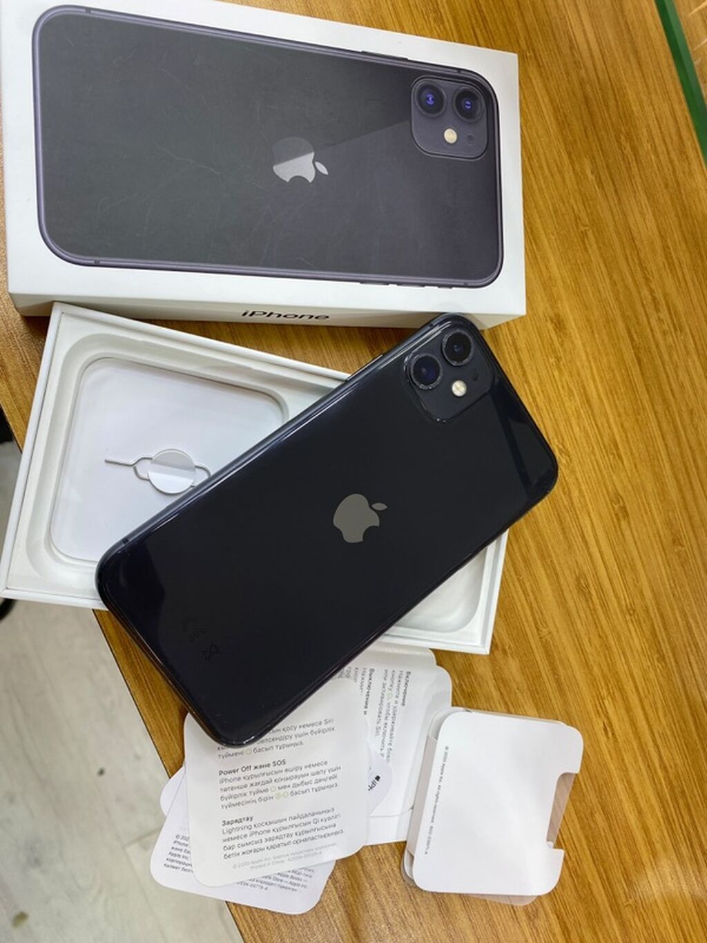 IPhone 11, Qara, Simsiz şarj — Apple iPhone, Bakı (3)