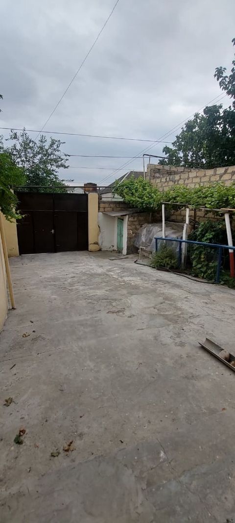 3 otaqlı, 40 kv. m, Kredit yoxdur, Orta təmir — House, cottage, summer house