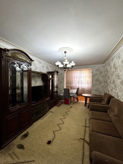 İcarəyə verilir 3 otaqlı köhnə tikili 80 m² — Bakı
